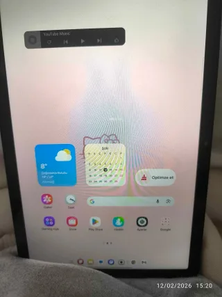 **** *.