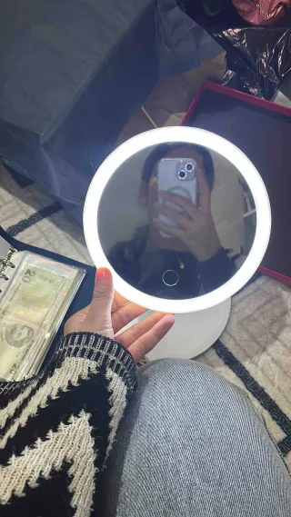 **** *.