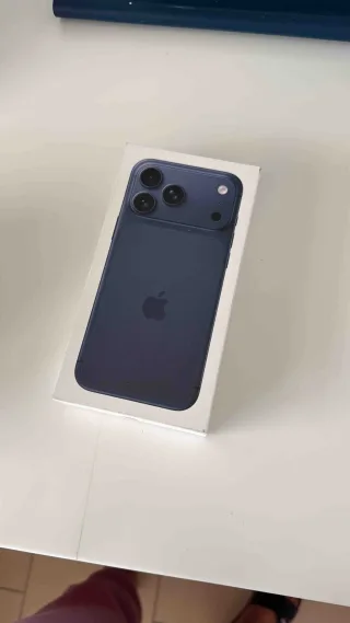 M** K.