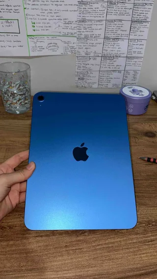 P** G.