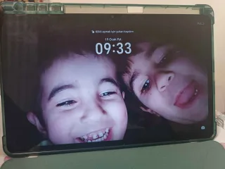 M** K.