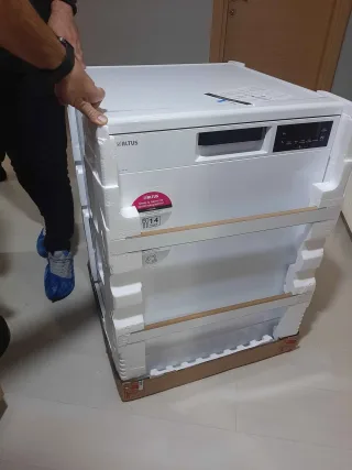 S** E.