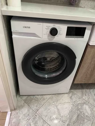 İ** O.