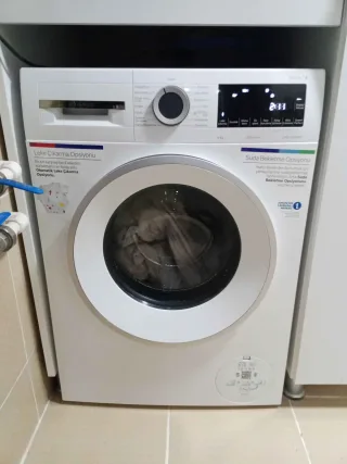 **** *.