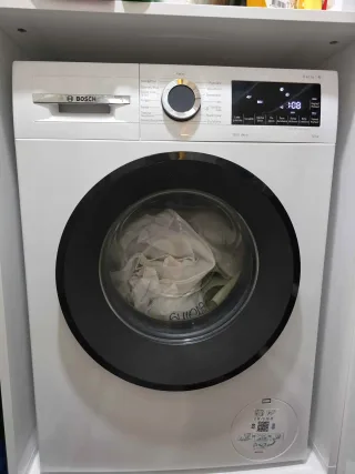 **** *.