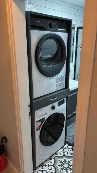 O** O.