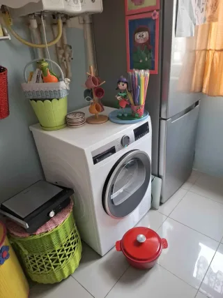 e** K.