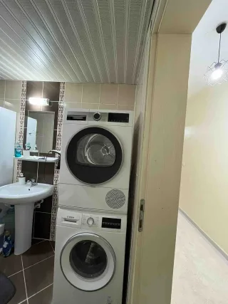 İ** Ç.