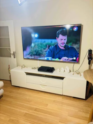 A** Ç.