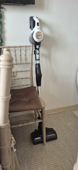 **** *.