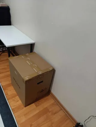 K** Y.