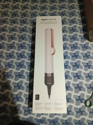 **** *.