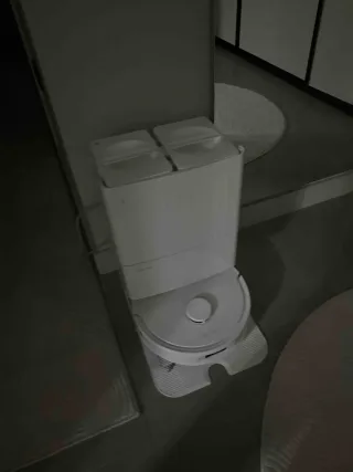 M** U.