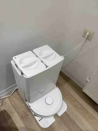 T** S.