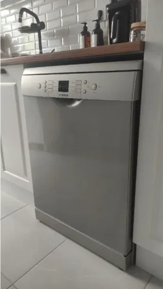 a***