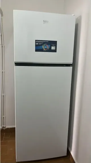 s****