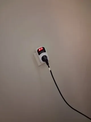 ö****