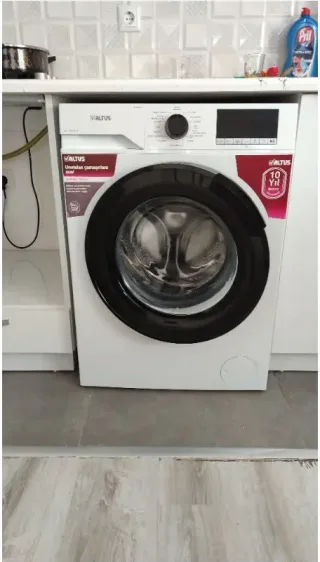 A***
