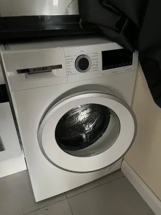 e****