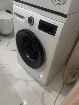 h****