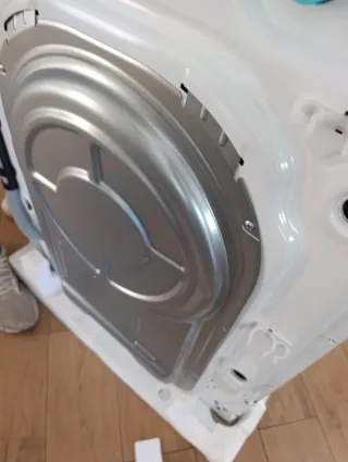 S*****