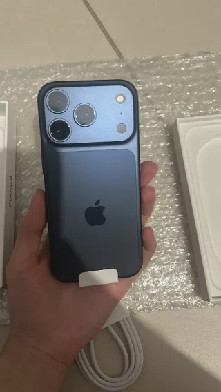 N****