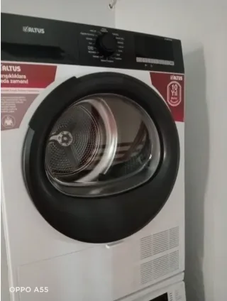 d****