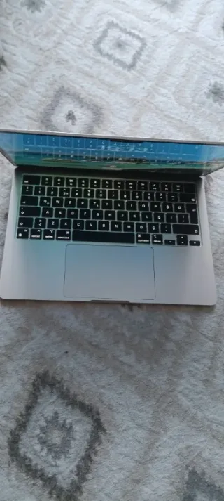 T*****