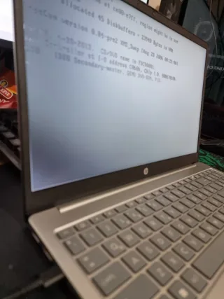 S*****
