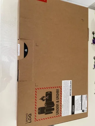 S*****