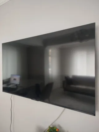A***