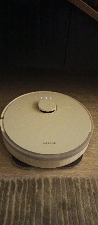 M*****