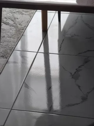 B********