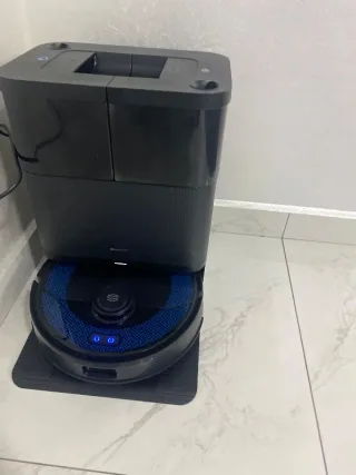S*****