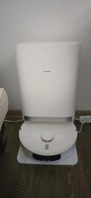 i****